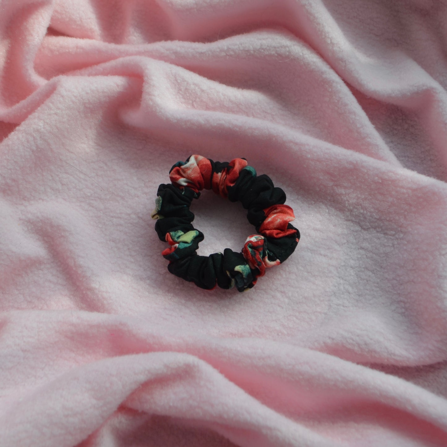Red Flowers X-Small Scrunchie
